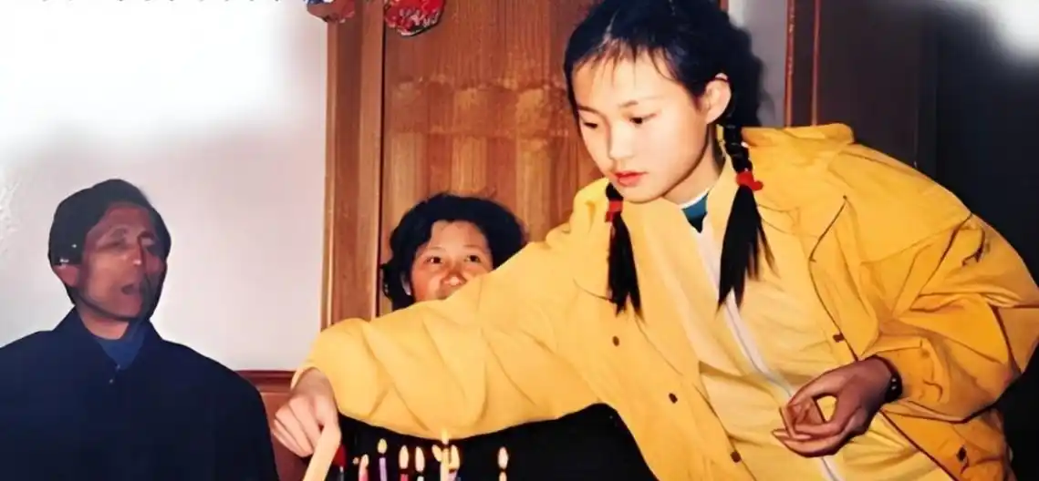 李宇春的音乐作品横跨多个领域，持续影响乐坛_李宇春名曲_李宇春音乐