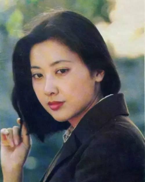 68岁“女儿国国王”朱琳：为何说“与唐僧假戏真做”，如今怎样了