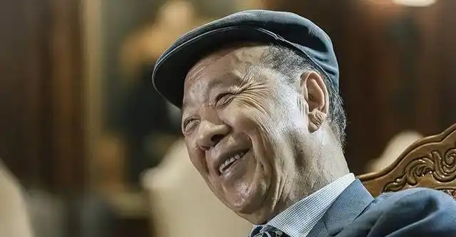 香港赌王吕志和离世享年95岁，从街头小贩到亚洲首富的传奇人生回顾