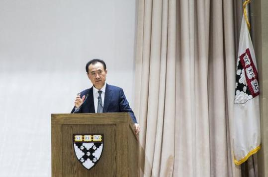 王健林的品牌思维_王健林的品牌战略与市场定位_王健林竞争对手